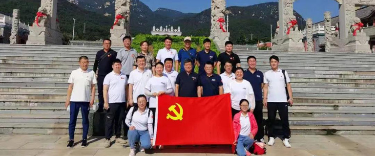 追尋黨的足跡  續(xù)寫奮進使命